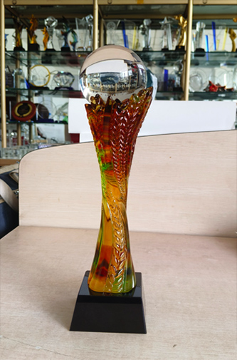 琉璃奖杯1